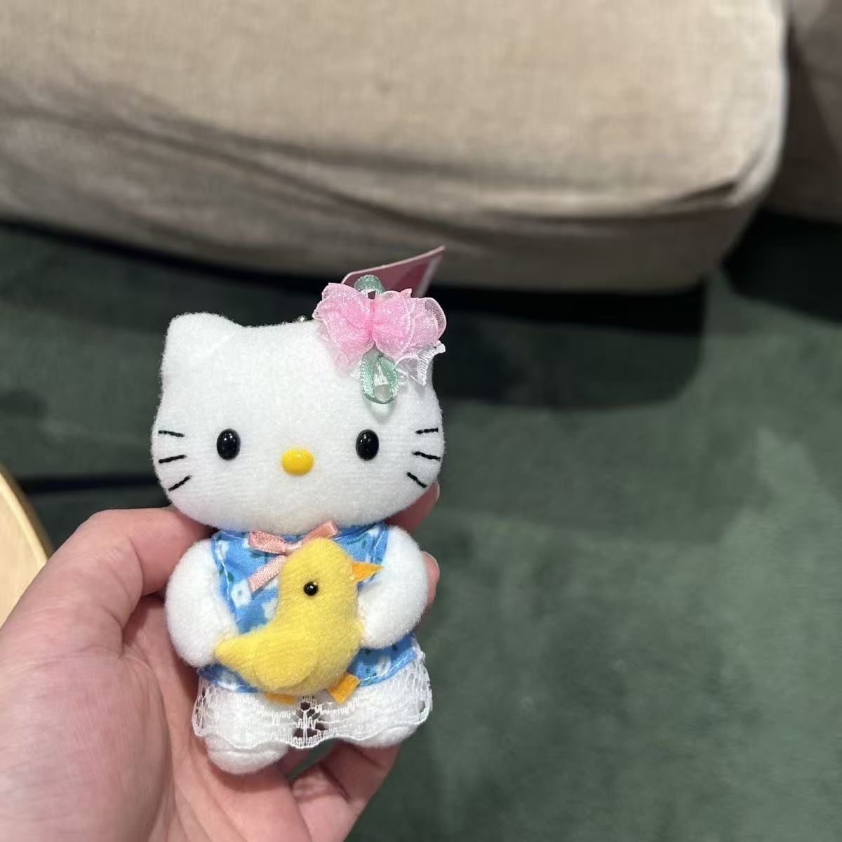 Peluche Hello Kitty con vestit - Good Floral & Wedding Decor Supply Photos recensione e prezzo